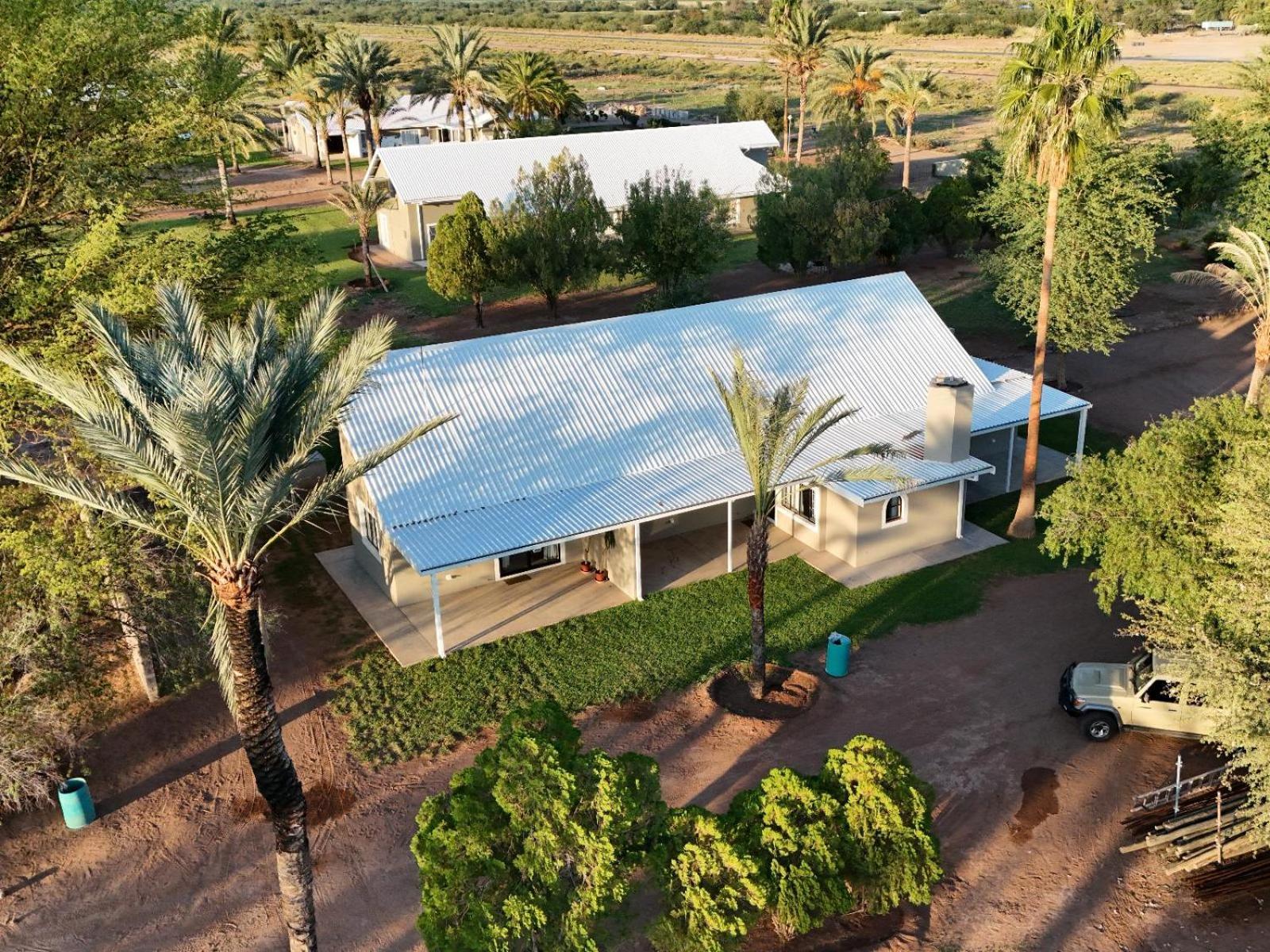 Flying Ostrich Guesthouse & Self-Catering Accommodation Mariental Esterno foto